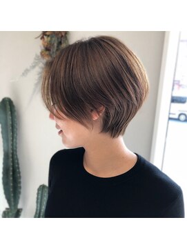 オスティン(OSTEN) 【OSTEN/倉敷中島】うる艶ハンサムショート