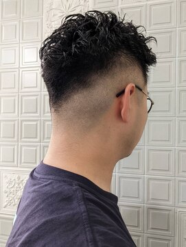 ヘンリエッタ 吉祥寺(Henrietta) フェードカット