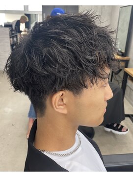フイ 自由が丘(men's salon Hui) メンズ/アップバング/ツーブロックマッシュ/束感ショート波巻き