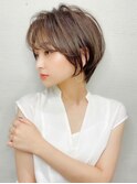 30代40代大人かわいい 小顔 前下がりショートボブ  丸み