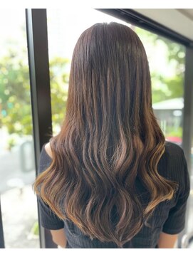 フツーロ 栄(FUTURO) プルエクステ