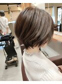 ショートボブ