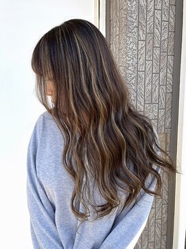 リングバイモアムー(Ring by Moremuu) issy ハイライト