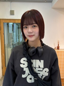 ネルケ 立川(nelke) ミニボブ×ボルドー〇