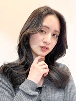 セシル(SECYL)&nbsp;tsugumi》簡単コテ巻きナチュラルレイヤー×髪質改善ケアカラー