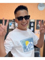 ピシャッとニ代目銀二郎&nbsp;スキンフェードカット