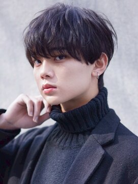 ナチュラル 渋谷(NATURAL) フェザーパーマ/スパイキーショート/サーフカール[メンズ/渋谷]