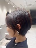 アクセサリーが映える!タイトショート!