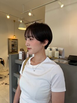 ラボリア(LABO li'a)の写真/繊細な顔周りカットで魅力up！骨格補正カットで可愛く！魅力を引き出す♪