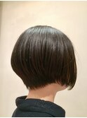ショートボブ