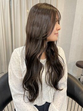 ニィ(2iee.) ヨシンモリ