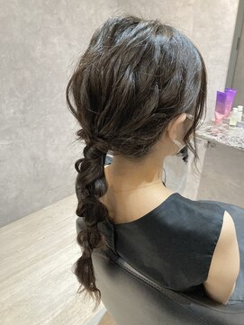 ノア(noa) ゆる×タイトな絶妙編みおろし