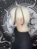 エルシャドール(EL-SHADDOLL)&nbsp;ホワイトブロンド　ウルフカット　黒メッシュ