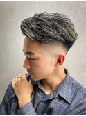 ホワイトハイライト×スキンフェード