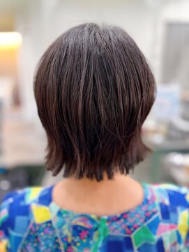 ジラ ヘアアンドメイク(girra HAIR&MAKE) ヨシンモリ