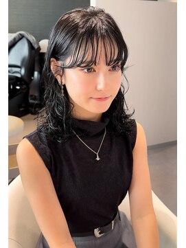 アム(amu) デジタルパーマ/コテ巻き風パーマ/ミディアムパーマ/前髪パーマ