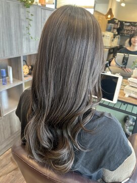 アウラ(aura) ロングカール