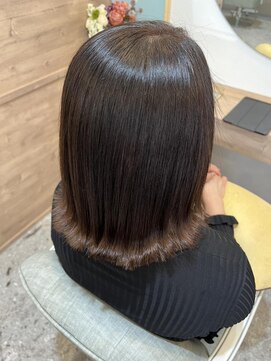 アンフィ 鶴間(Anphi) 顎下3cm