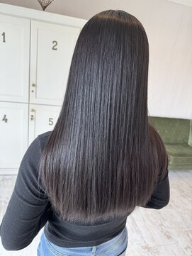 イーエス(E.S) 人生が変わる艶髪縮毛矯正