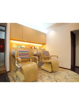 【カット+カラー￥6930】心温まるアットホームな接客と確かなカット技術で、ずっとお手入れしやすい髪に♪