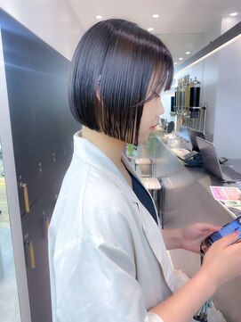 マロンベージュ/ボブ/前髪/レイヤー/髪質改善/縮毛矯正/横浜