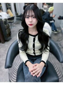 エミーバイモアムー(Emmie byMoremuu) 韓国レイヤー/ワンホン/クビレレイヤー　　【あいり】