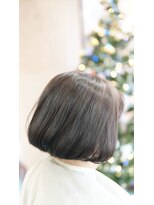 ネス(NESS) イルミナムーライトのハイライトの入ったボブ114