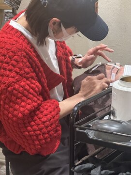 ハレ ヘアサロン(Hale hair salon) Hale刈り上げセンターパートニュアンスパーマフェザーパーマ原宿