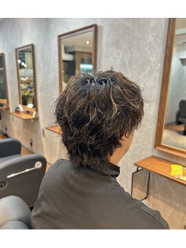 ザ クラン バイ ヘッドライト 仙台長町店(THE CLAN by HEADLIGHT) 【やり過ぎないメンズパーマ】シャドウパーマ×ウルフベース