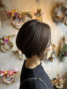 マーノ(mano) 丸みショートスタイル