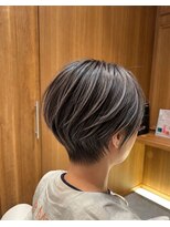ラメールアヴェダ イオンモール秋田店(Lamelu AVEDA) 艶感と丸みのあるシルエットで魅せる大人ショート