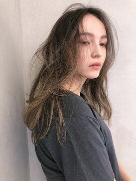 ヌイ 横浜(nui) オリーブベージュハイライト_くすみカラーラベージュ