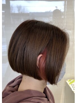 ドットアンドドット(dot&dot...) ショートボブ