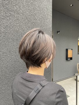 アラタ(ARATA) ダーク色+ハイライト