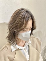 アンダーバーホワイト(_WHITE)&nbsp;ボブ×細めハイライト