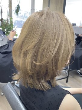 ヴィフ 大船(VIF) くびれレイヤー/くびれボブ/レイヤーカット/アッシュベージュ