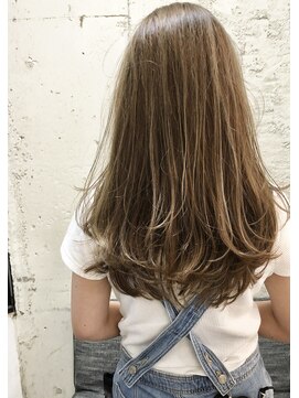 ペネロープ(Penelope) ロングレイヤー/ハイライト/クリアベージュ