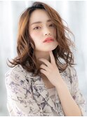 外国人風かき上げ前髪グラマラスカールセミディg古河30代40代