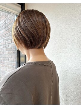 モードファクター デザイナーズサロン(mode Factor designer's salon) まるみショートボブ