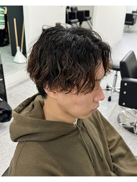 ブライト(BRIGHT) ［BRIGHT］センターパート×スパイラル［静岡/メンズ/静岡駅］