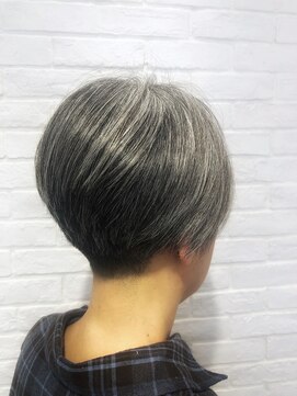 アッシュ 練馬店(Ash) 大人女性のショートボブ３