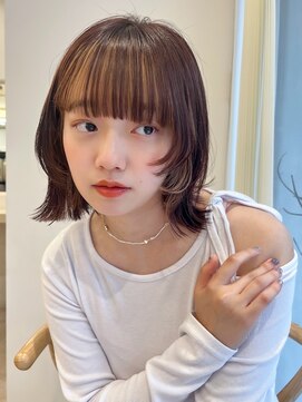 ガーデンヨコハマ(GARDEN YOKOHAMA) きりっぱなしボブレイヤーカットオリーブベージュデザインカラー