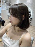 ボブ ミディアム 顔周り