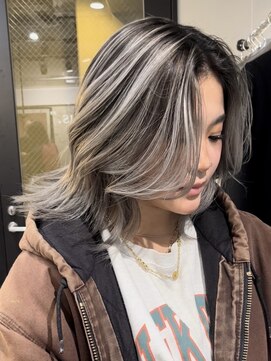 ネハス(nehus.) レイヤーハイライトバレイヤージュ