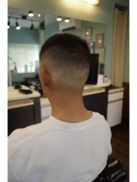 ディーアイジーカットクラブ(DiG CUT CLUB) スキンフェードクロップ