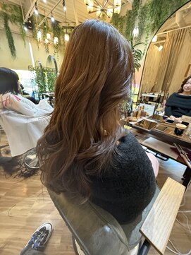 バーチ ウシワカマル(BIRCH ushiwakamaru) 超高濃度水素カラー＋艶髪ロング☆圧倒的技術のロングヘア