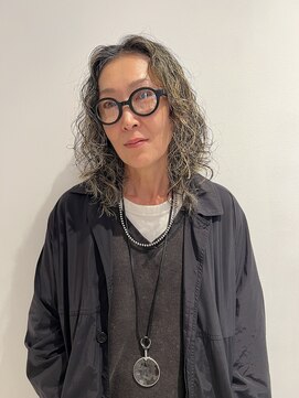 フォークロア 本店(Folk Lore) 最上級白髪ぼかし＋ハードウェーブ