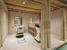 トライベッカスマートサロン(TRIBECA smart salon)の雰囲気（周りを気にせず髪の悩みを相談。特別は半個室で極上の休息を＊）