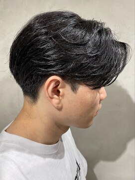 ニコ トウキョウ ヨコハマ(nico) メンズセンターパートウルフセンターパートニュアンスパーマ襟足