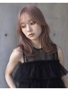 ソレイユトウキョウシブヤ(SOLEIL TOKYO shibuya) セミロングピンクベージュハイトーンダブルカラー顔周りレイヤー